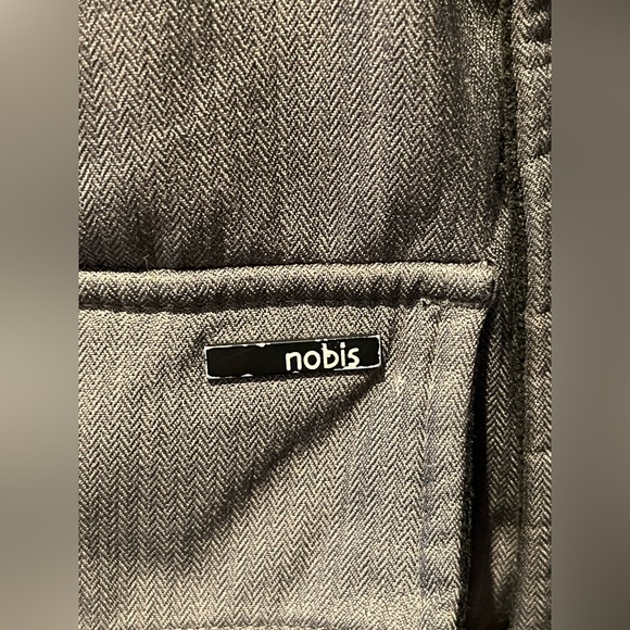 Nobis Down Coat (short) - Picture 5 of 14